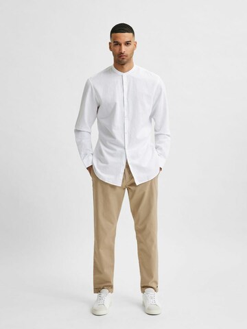 Coupe slim Chemise SELECTED HOMME en blanc