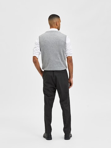 Effilé Pantalon à plis SELECTED HOMME en gris