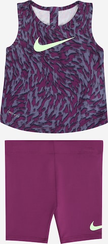 Nike Sportswear - Conjunto en lila: frente
