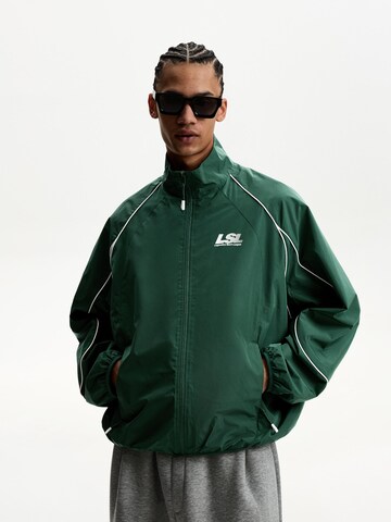 Veste mi-saison Bershka en vert : devant