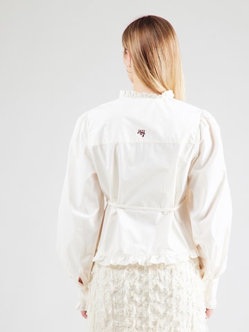 Harper & Yve Blus i beige