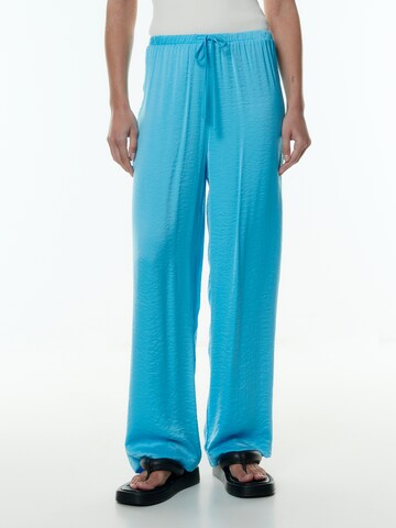 EDITED Wide leg Broek 'Anneli' in Blauw: voorkant