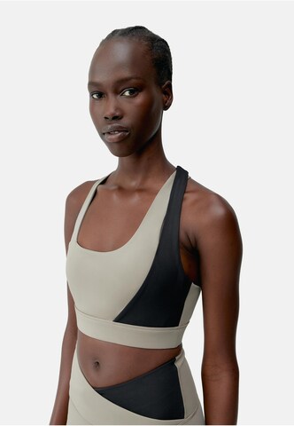 Haut de sport 'Cleo' Born en beige : devant