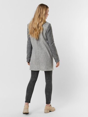 Manteau mi-saison 'SOFIA' VERO MODA en gris