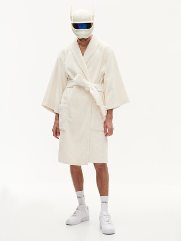 Smiles Bathrobe long 'Lars' in White: front