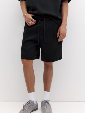 Pull&Bear Loosefit Kalhoty – černá: přední strana