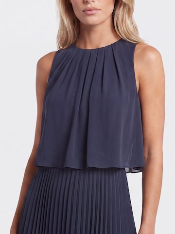 APART Kleid in Blau
