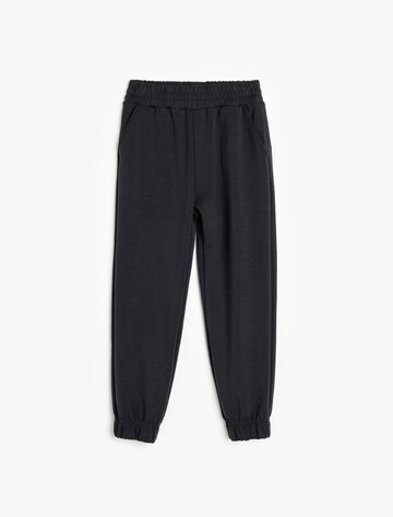 Koton Tapered Broek in Zwart: voorkant