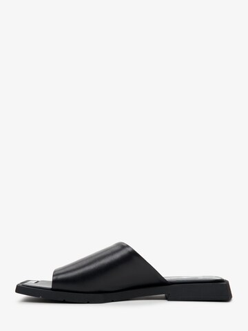 Estro Mules '54-396' in Black