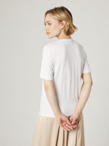 Guido Maria Kretschmer Women Μπλουζάκι 'Elisa' σε λευκό: πίσω