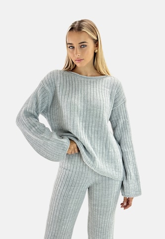 Tenue d'intérieur Elara en gris