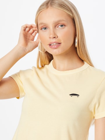 VANS - Camiseta 'VISTAVIEW' en amarillo