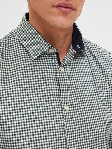 SELECTED HOMME Přiléhavý střih Košile 'MARK' – zelená