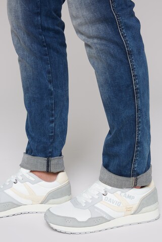 CAMP DAVID Sneakers in Grey: front