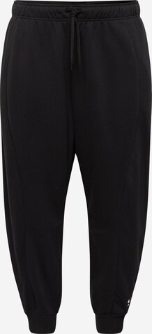 Tapered Pantaloni sportivi di Nike Sportswear in nero: frontale
