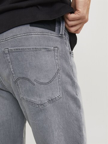 JACK & JONES Slimfit Jeans in Grau