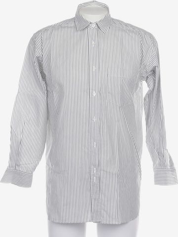 Closed Button Up Shirt in XS in White: front