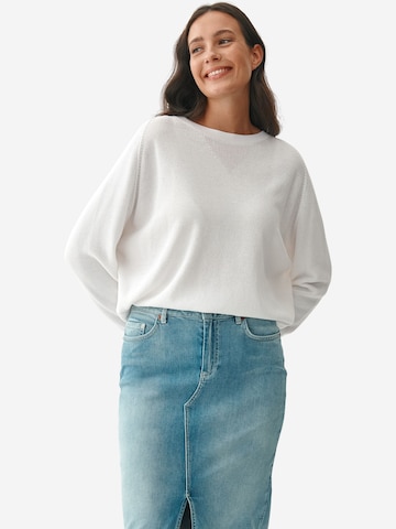 TATUUM Пуловер 'AZALI' в бяло: отпред