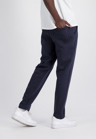 ALPHA INDUSTRIES Slimfit Hose in Blau