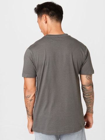 Mister Tee Bluser & t-shirts 'Pray' i grå