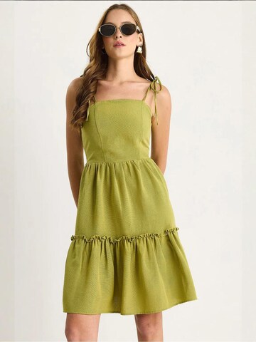 Bianco Lucci Jurk in Groen: voorkant