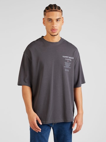 Tommy Jeans T-Shirt '1985' in Grau