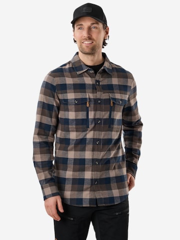 SWEDEMOUNT - Camisa tradicional 'Nordkap' en marrón: frente