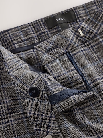 Regular Pantaloni cutați de la Next pe gri