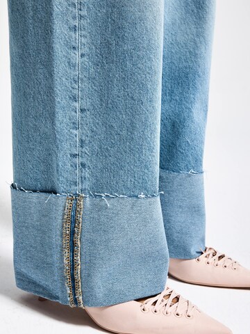 IT'S BASIC Regular Jeans 'STRAIGHT MID RISE JEANS' in Blauw