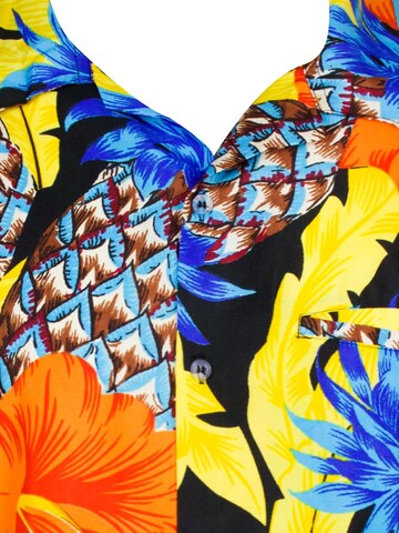 Maglietta 'Pineapple Hibiscus Black Line' di King Kameha in giallo