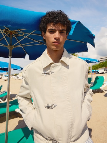 Bershka Övergångsjacka i beige