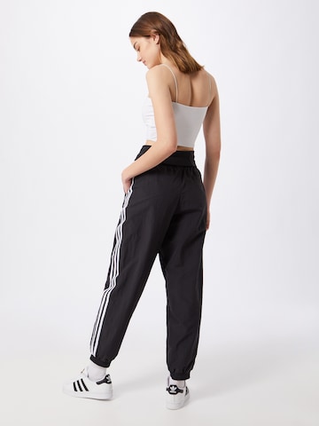 Effilé Pantalon ADIDAS ORIGINALS en noir