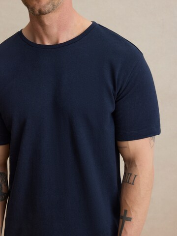 DAN FOX APPAREL Póló 'Caspar' - kék