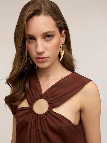 MOTIVI - Top en marrón