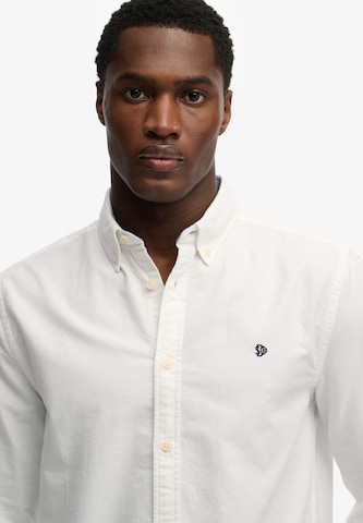 Coupe regular Chemise Superdry & Co en blanc