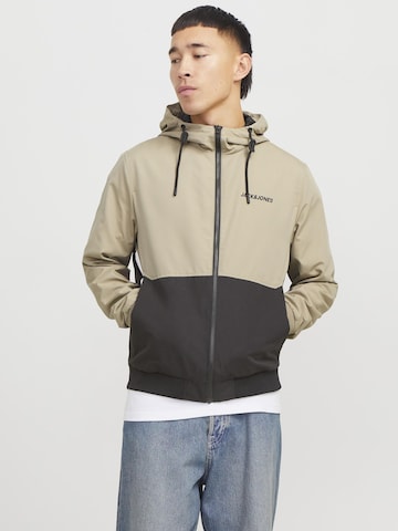 JACK & JONES Φθινοπωρινό και ανοιξιάτικο μπουφάν 'JJERush' σε καφέ: μπροστά