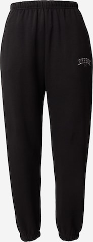 Reebok Конический (Tapered) Спортивные штаны 'Chenille' в Черный: спереди