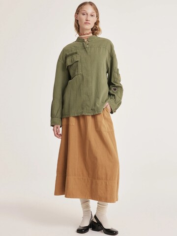 Odd Molly Välikausitakki 'Tova' värissä vihreä