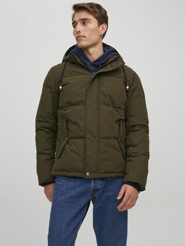 JACK & JONES - Chaqueta de invierno 'Timo' en verde: frente