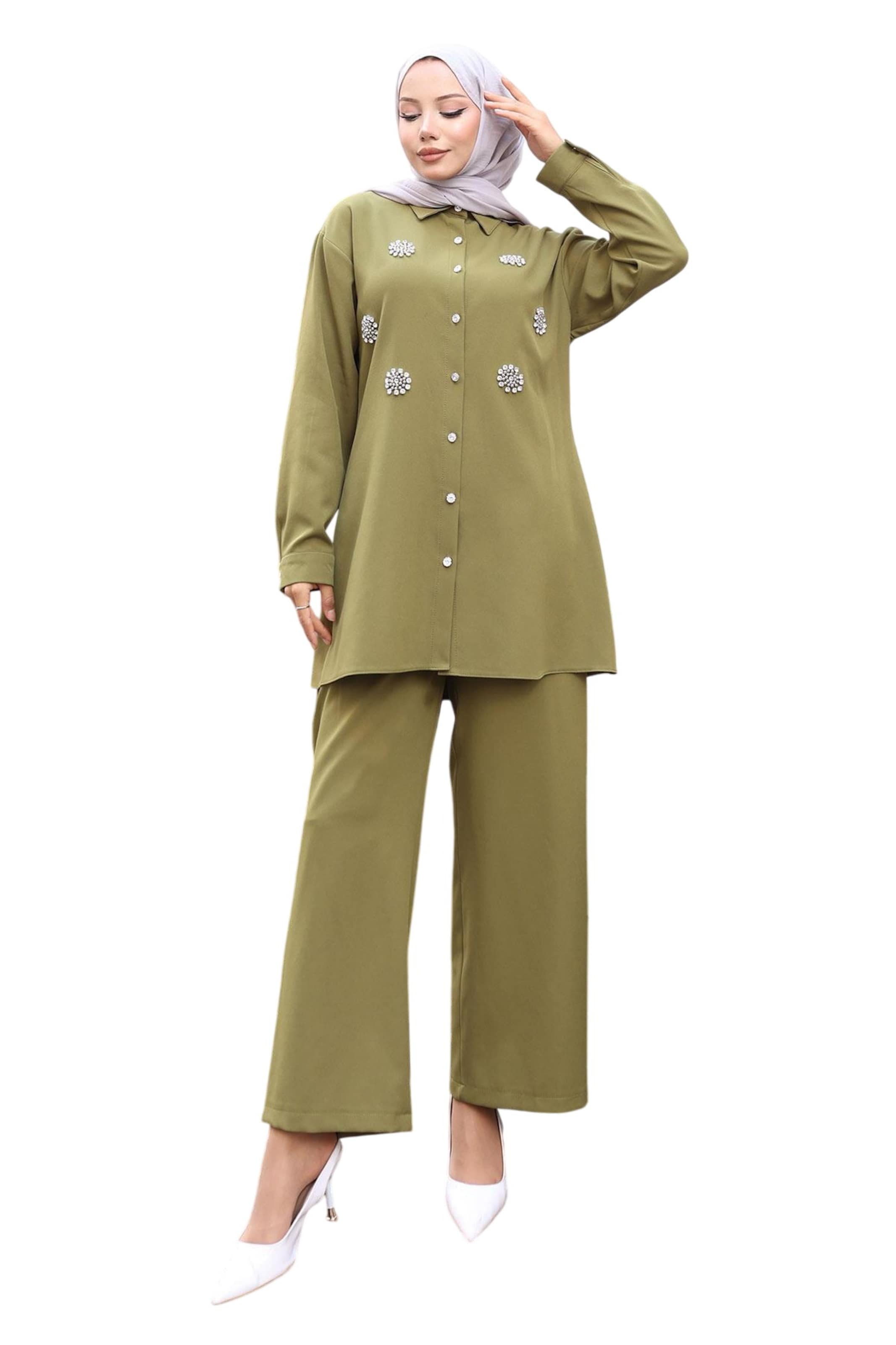 MODAMIHRAM Tunic in Green: front