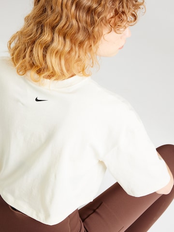 Tricou de la Nike Sportswear pe alb