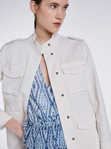 SET Between-Season Jacket in White