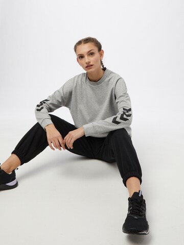 Hummel Sportief sweatshirt in Grijs