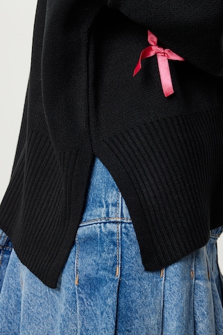 melns Happiness İstanbul Džemperis