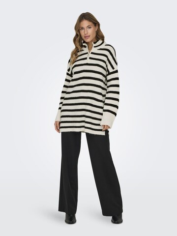 Pullover di ONLY in bianco