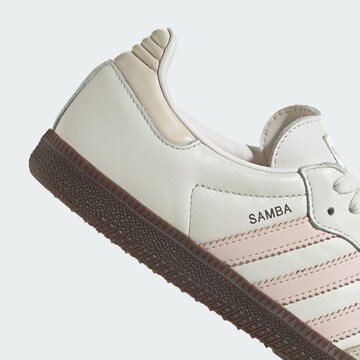 ADIDAS ORIGINALS - Sapatilhas baixas 'Samba' em branco