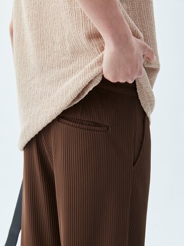 Loosefit Pantaloni 'Tampa' di VAMOS CLO in marrone