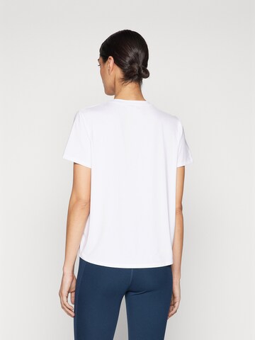 T-shirt fonctionnel 'One' NIKE en blanc