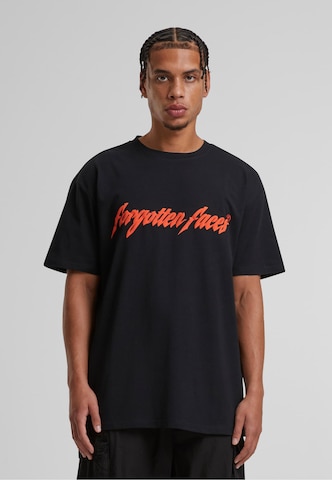 Forgotten Faces Shirt in Black: front