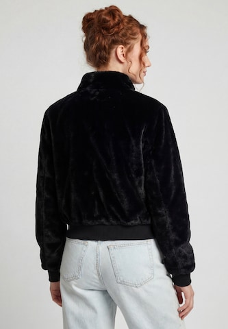 Veste mi-saison 'Fashion Look' taddy en noir